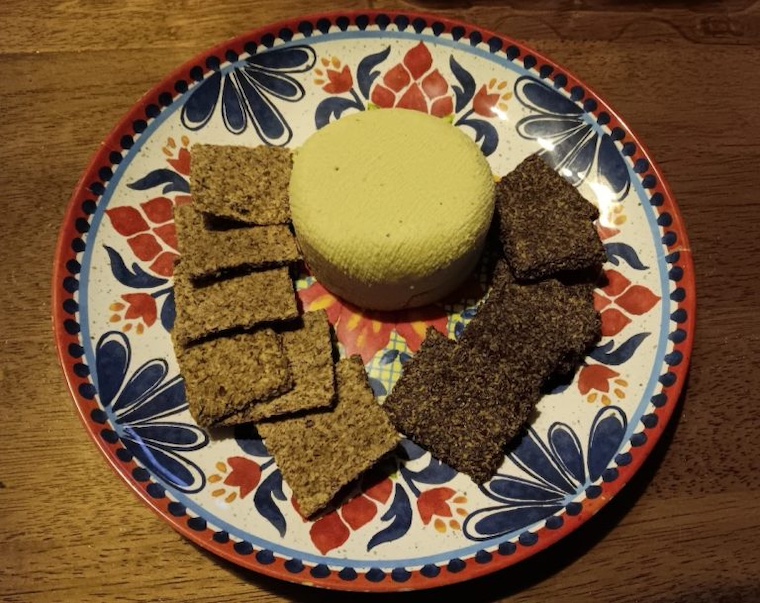 vegan cheese and crackers