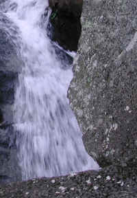 Crabtree Falls - 3 Nov 2005 - 040a